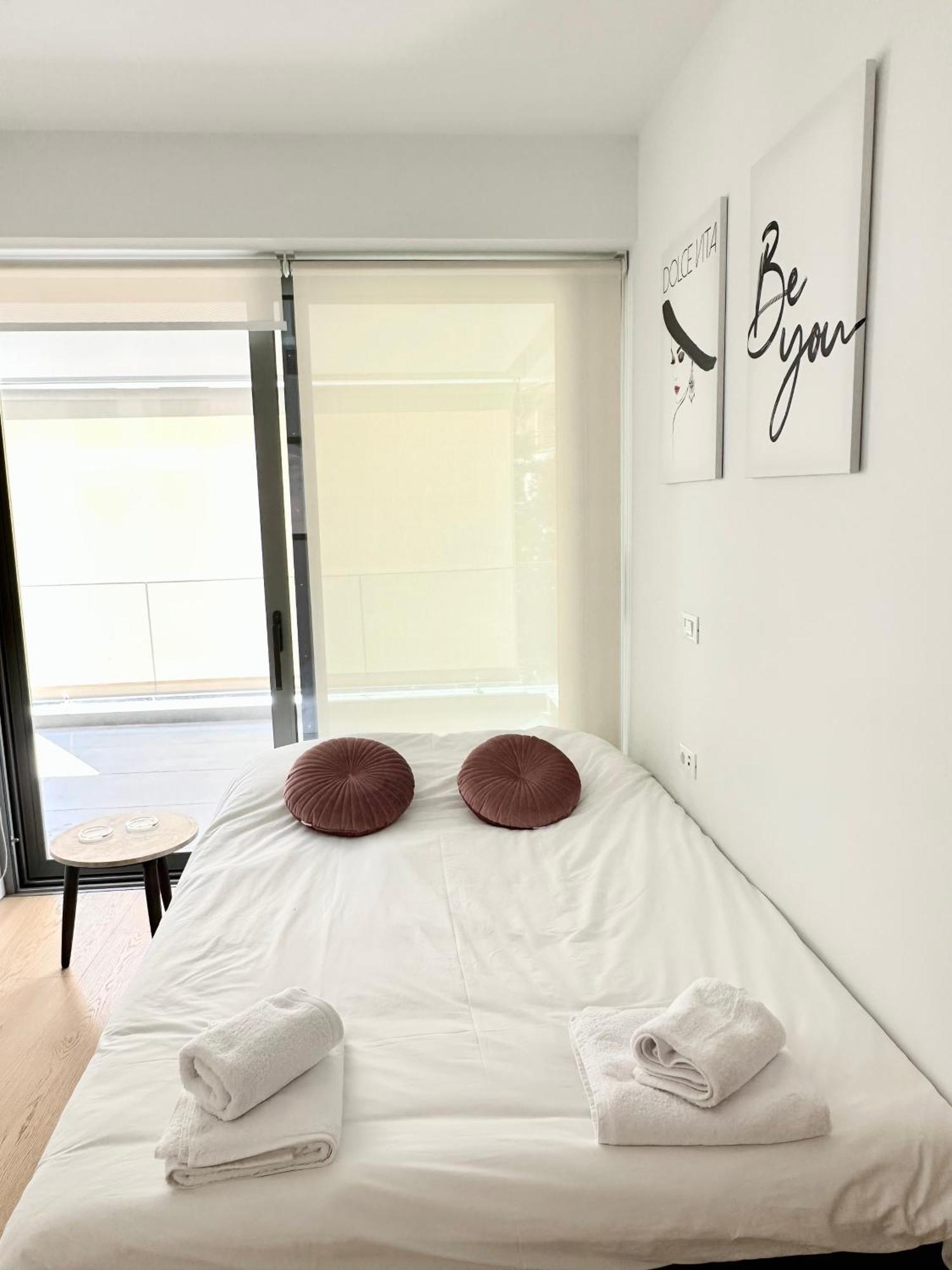 Serena At Athens Riviera Apartment Vári Exterior foto